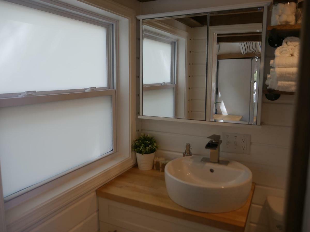 Hygge Tiny Home Hue-Gah Leeds Экстерьер фото
